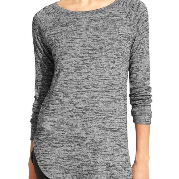 Athleta Tops - Athleta Gray Pose Long Sleeve Top Thumb Holes XS